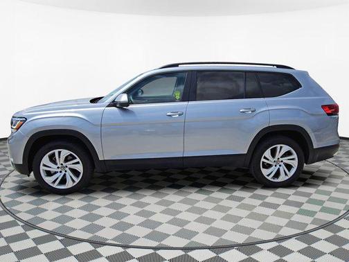 2023 Volkswagen Atlas 3.6L SE w/Technology