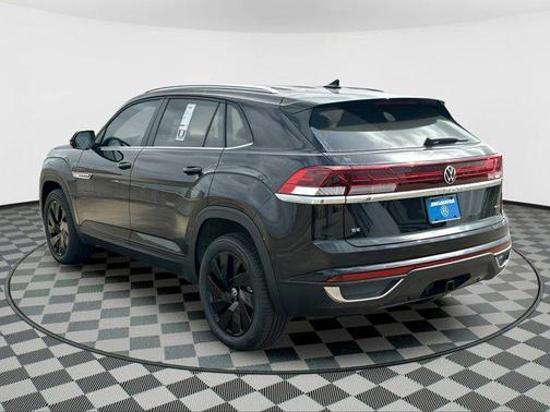 2025 Volkswagen Atlas Cross Sport 2.0T SE w/Technology 4MOTION