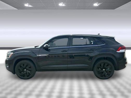 2025 Volkswagen Atlas Cross Sport 2.0T SE w/Technology 4MOTION