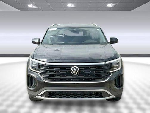 2025 Volkswagen Atlas Cross Sport 2.0T SE w/Technology 4MOTION