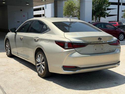Moonbeam Beige Metallic 2021 Lexus ES 250 Base