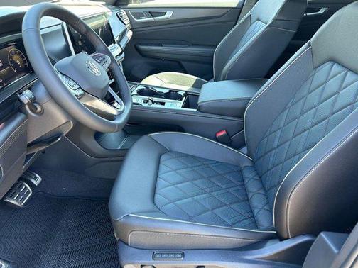 2026 Volkswagen Atlas Cross Sport 2.0T SEL Premium