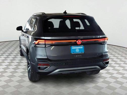2025 Volkswagen Taos 1.5T SEL
