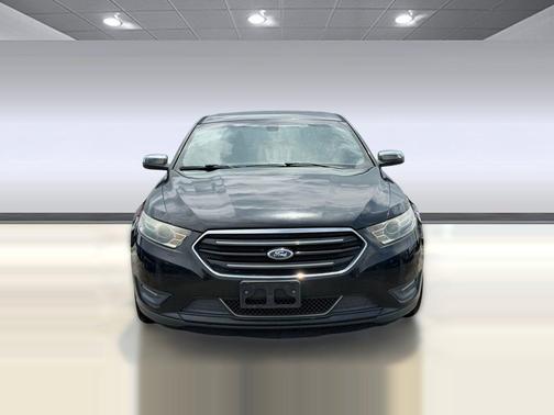 TUXEDO BLACK METALLIC 2013 Ford Taurus Limited