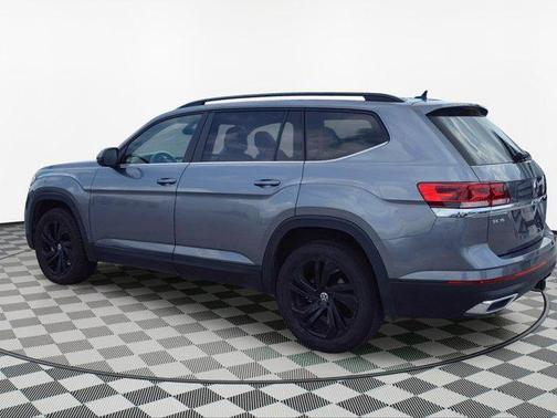 2022 Volkswagen Atlas 3.6L SE w/Technology