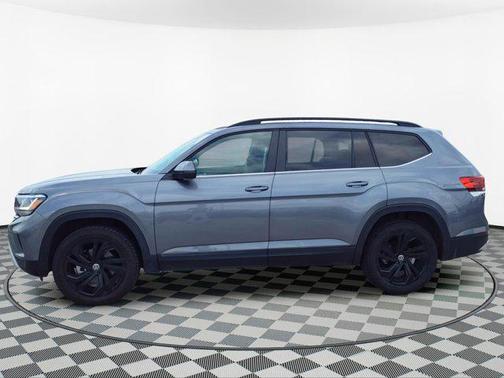 2022 Volkswagen Atlas 3.6L SE w/Technology