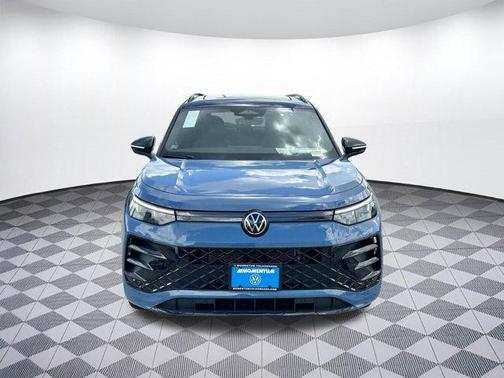 2025 Volkswagen Tiguan 2.0T SE R-Line Black 4MOTION