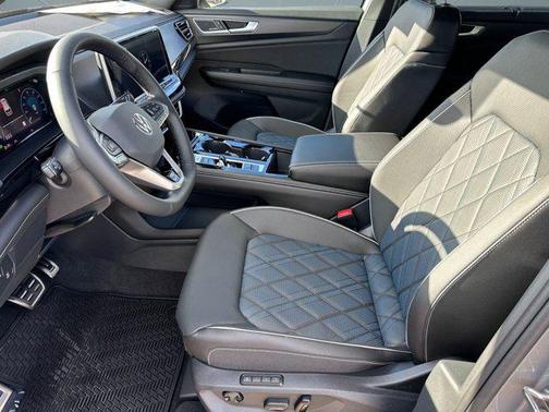 2026 Volkswagen Atlas Cross Sport 2.0T SEL Premium