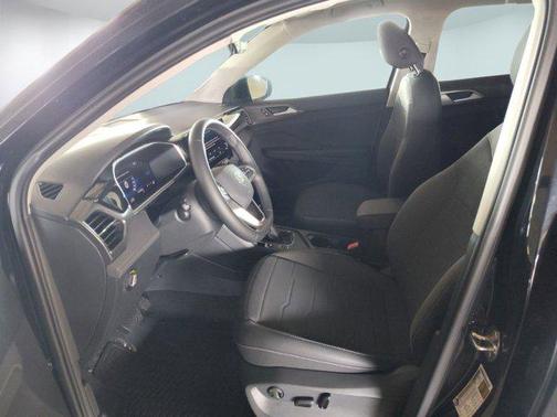 2025 Volkswagen Taos 1.5T SE Black