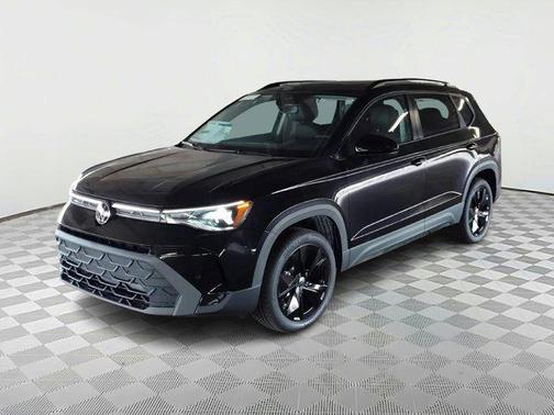 2025 Volkswagen Taos 1.5T SE Black
