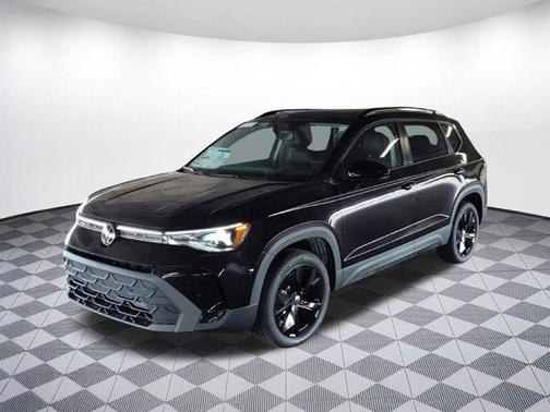 2025 Volkswagen Taos 1.5T SE Black