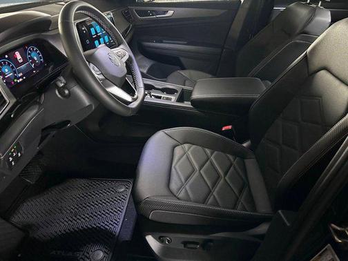 2026 Volkswagen Atlas Cross Sport 2.0T SE