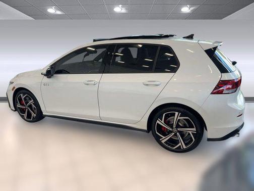 2026 Volkswagen Golf GTI 2.0T SE DSG