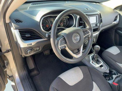 2014 Jeep Cherokee Sport