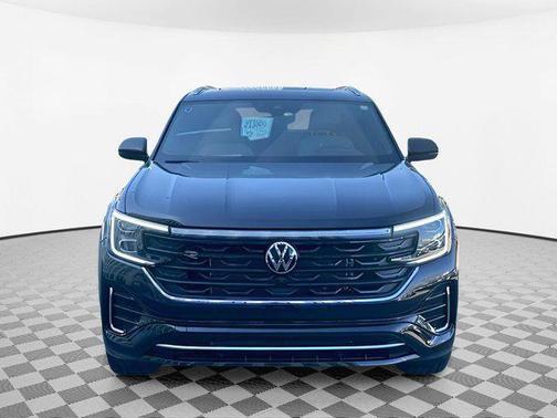 2025 Volkswagen Atlas Cross Sport 2.0T SEL Premium