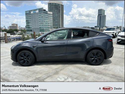 2024 Tesla Model Y Long Range Dual Motor All-Wheel Drive
