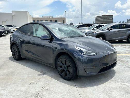 2024 Tesla Model Y Long Range Dual Motor All-Wheel Drive
