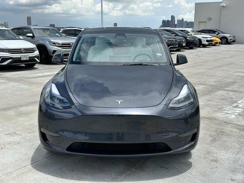 2024 Tesla Model Y Long Range Dual Motor All-Wheel Drive