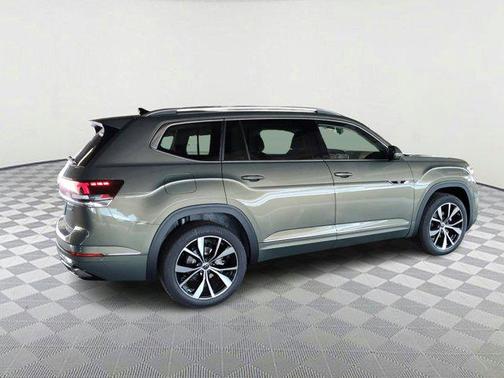 2025 Volkswagen Atlas 2.0T SEL Premium R-Line 4MOTION
