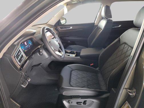 2025 Volkswagen Atlas 2.0T SEL Premium R-Line 4MOTION