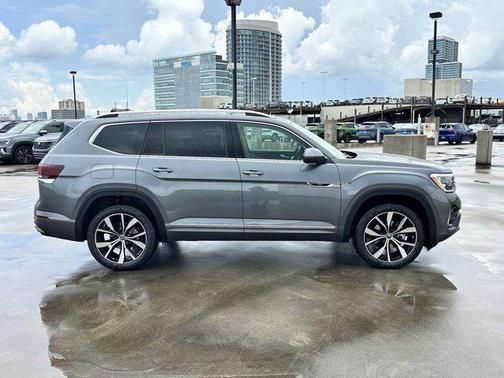2025 Volkswagen Atlas 2.0T SEL Premium R-Line 4MOTION