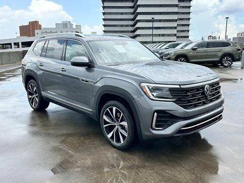 2025 Volkswagen Atlas 2.0T SEL Premium R-Line 4MOTION