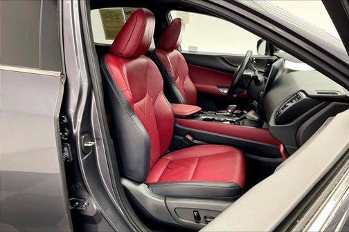 2024 Lexus NX 450h+ Luxury