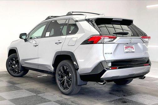 2025 Toyota RAV4 Hybrid SE