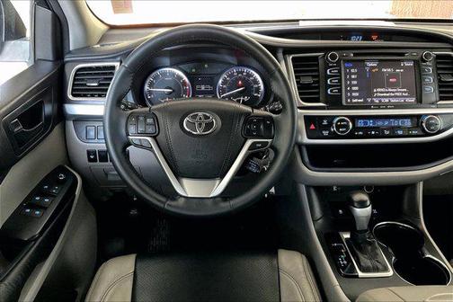 2016 Toyota Highlander LE Plus