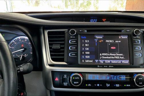 2016 Toyota Highlander LE Plus