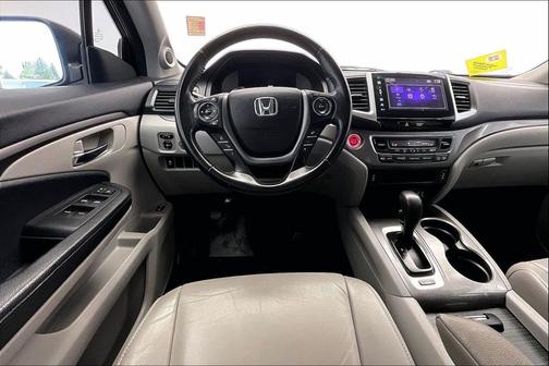 Modern Steel Metallic 2016 Honda Pilot EX-L