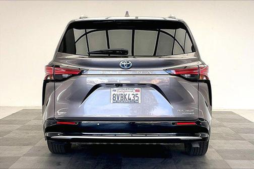 2021 Toyota Sienna Platinum 7 Passenger
