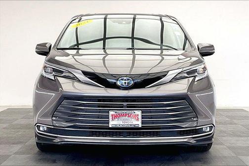 2021 Toyota Sienna Platinum 7 Passenger