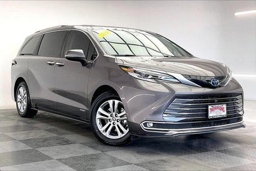 2021 Toyota Sienna Platinum 7 Passenger