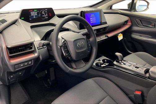 2025 Toyota Prius L