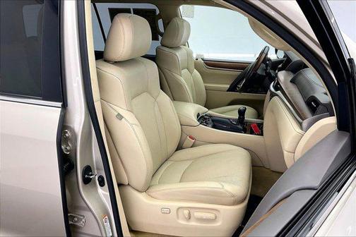 2019 Lexus LX 570 Base