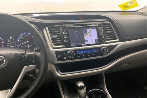 Blizzard Pearl 2016 Toyota Highlander XLE