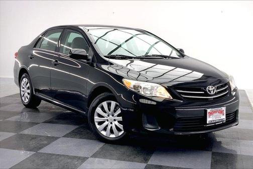 Photo 1 of 34 of 2013 Toyota Corolla LE