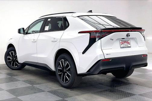 2026 Toyota bZ XLE Plus