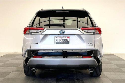 2021 Toyota RAV4 Hybrid SE