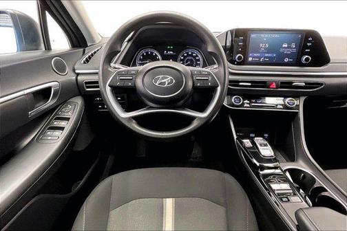 2022 Hyundai SONATA SEL