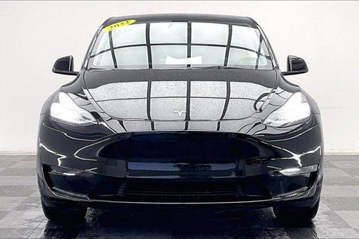 2022 Tesla Model Y Long Range Dual Motor All-Wheel Drive