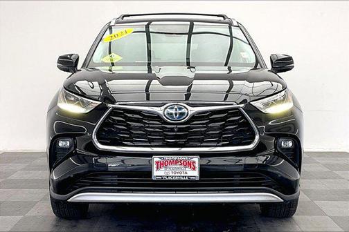 2021 Toyota Highlander Hybrid Platinum