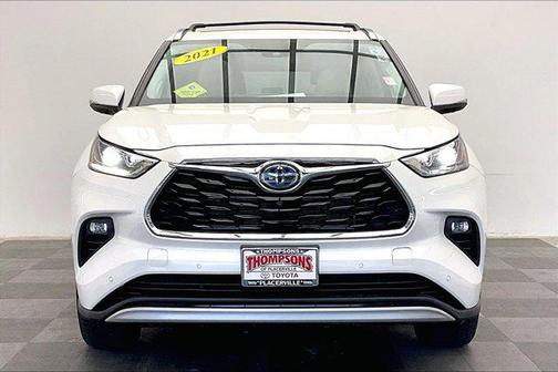 2021 Toyota Highlander Hybrid Platinum