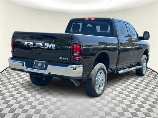 2025 RAM 2500 Tradesman Crew Cab 4x4 6'4' Box