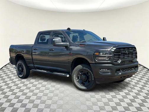 2025 RAM 2500 Tradesman Crew Cab 4x4 6'4' Box