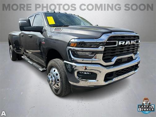 2025 RAM 3500 Tradesman Crew Cab 4x4 8' Box