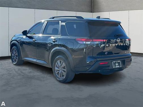 2022 Nissan Pathfinder SV 4WD