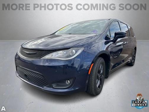 2020 Chrysler Pacifica Touring