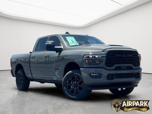 Ceramic Gray Clearcoat 2026 RAM 2500 Laramie Crew Cab 4x4 6'4' Box
